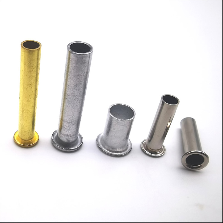 جوهر الاتصال: نظرتنا إلى المسامير الأنبوبية الكاملة