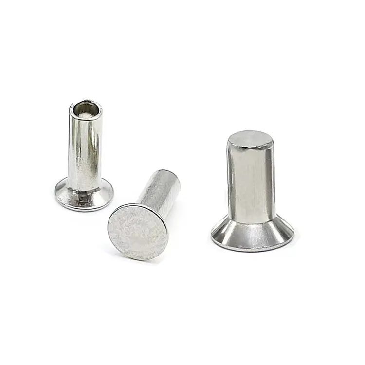 مسامير برأس غاطسة من الحديد