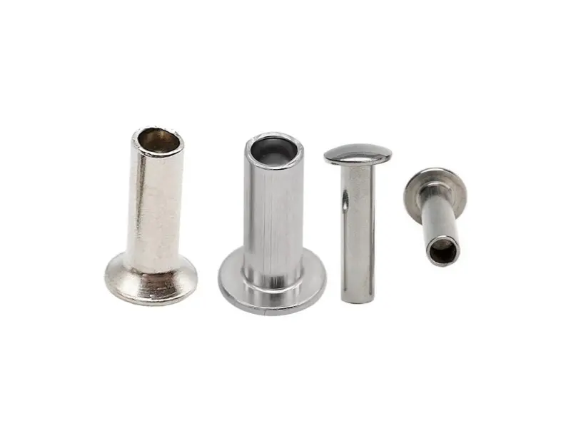 الحديد شبه المسامير المجوفة