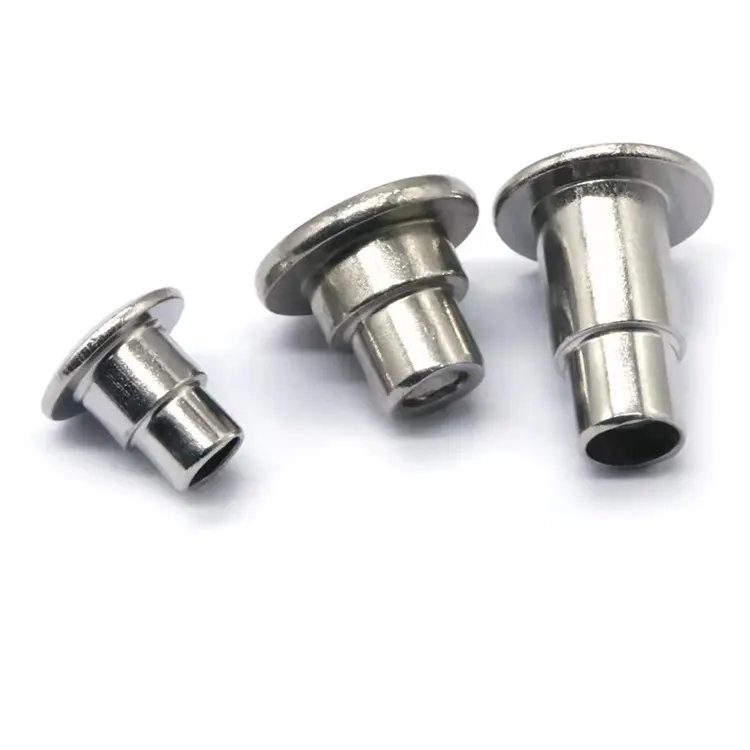 مسامير الكتف