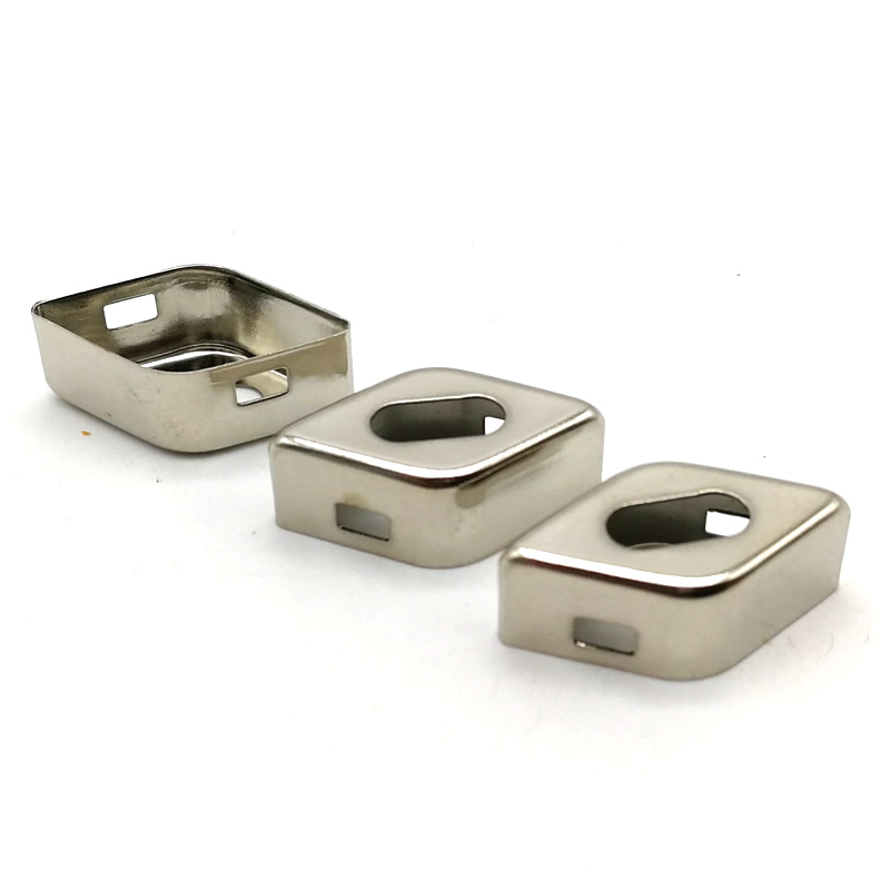 أجزاء فولاذية مختومة